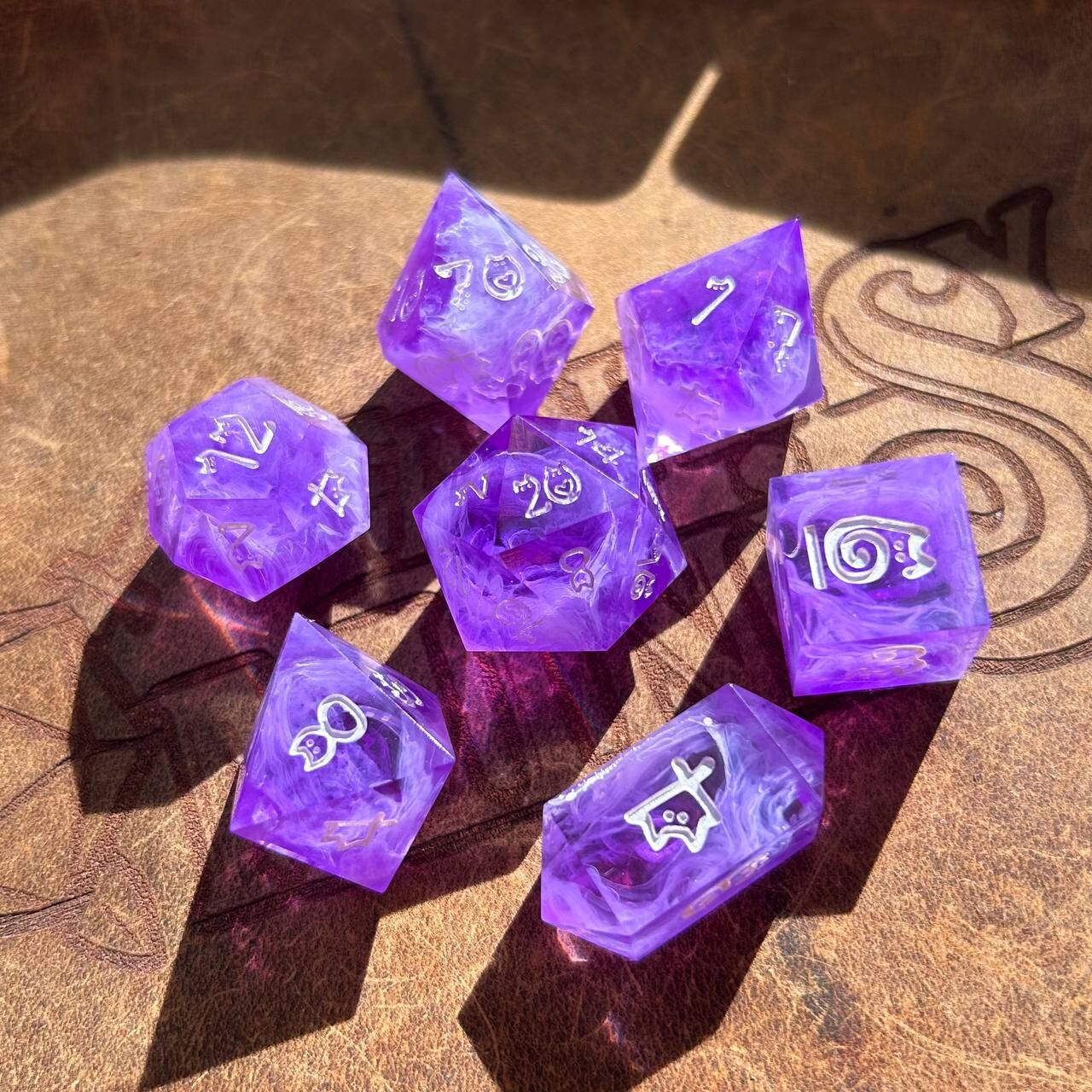 Набор кубиков Fantasy Minis Purple Swirl
