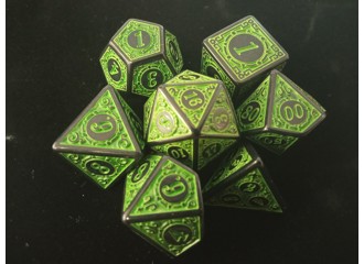 Набор кубиков для RPG 7 шт.  с объемным рисунком Черные с зеленым