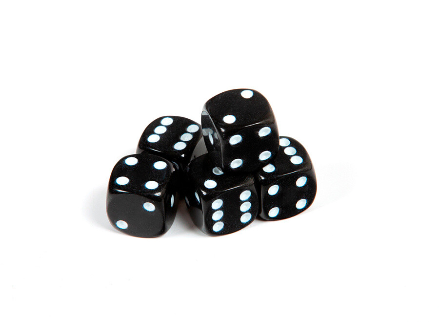 Набор из 5 кубиков D6, 16 мм. Черный с белыми точками в блистере