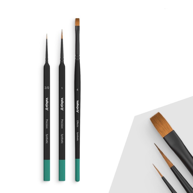Vallejo Starter Set (ROUND 1 & 3/0 TRIANGULAR HANDLE, FLAT 4, SYNTHETICS)