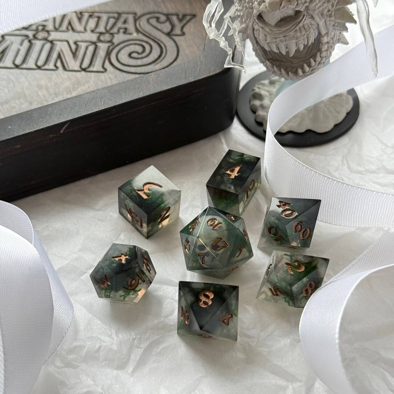 Набор кубиков Fantasy Minis Candles Corpses